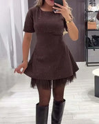 Mery - Vestido corto con detalle de tul y aplicaciones brillantes